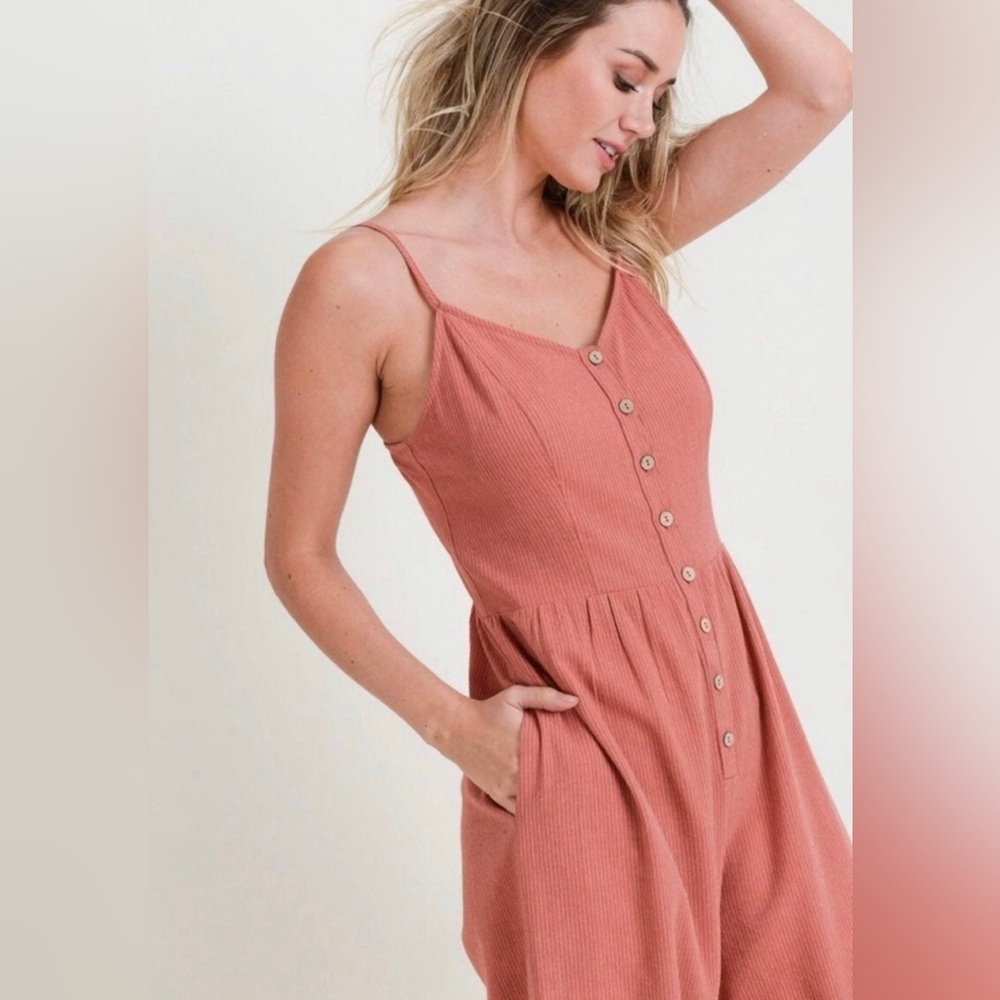 Doe & Rae NWT Red romper size medium and small